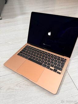 MacBook air M1 ako nový - 2