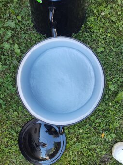 Predám smaltovaný hrniec - 2