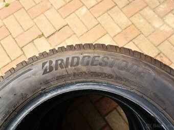 Bridgestone 215/60 R16 zimné - 2