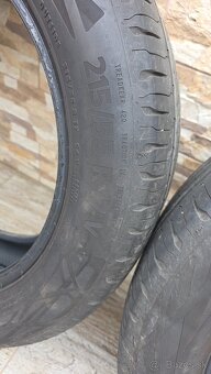 Predám 2xletné pneu 215/55r17 Continental - - 2