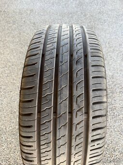 Barum 215/45 R18 8mm - 2