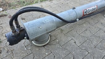 Hydraulický šnekový dopravník - 2