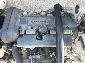 Motor Volvo B5254t2 154kw benzin - 2