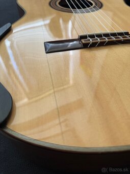 Martinez celomasívna klasická gitara 4/4 - 2