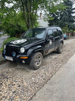 Jeep Cherokee KJ - 2