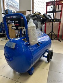 Kompresor 100L 230V 2-valec + odkalovač s reguláciou tlaku - 2