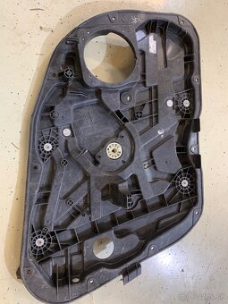 Sťahovanie okien Hyundai I40 - 2