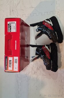 Predám hokejové korčule CCM Jetspeed FT670 - 2