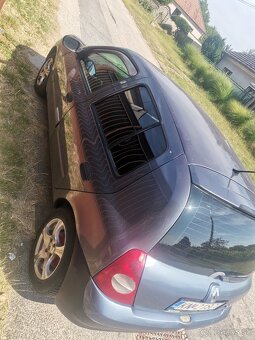 Renault Clio - 2