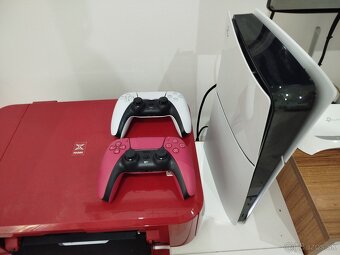 Predám Funkčné PS5 s 2 joystickmi - 2
