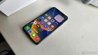 Apple iPhone X 256GB - puknutý zadok, nová batéria - 2