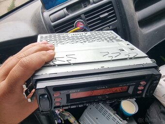 Poctivé Autorádio Sony CDX-L410 - 2
