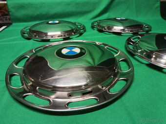 Predám 4 puklice na BMW 1600-2002 cca 1970 13" - 2