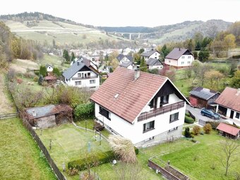 Rodinný dom s veľkou záhradou / 2024 m2 / - Skalité - 2