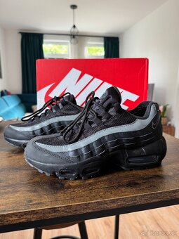 Damske tenisky Nike Air Max 95 GS v.38 - 2