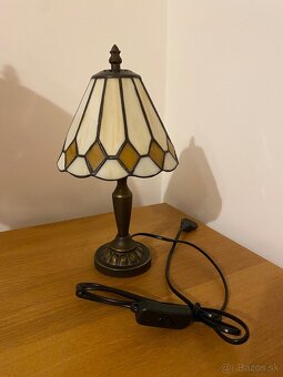 Nočná lampa z vitrážového skla - 2