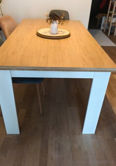 Jedálenský stôl - 2
