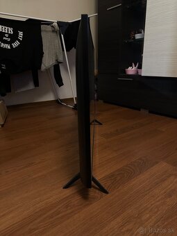 Samsung 4K Smart TV 43" - 2