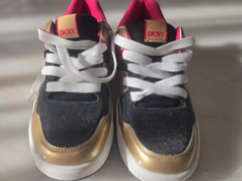 Original DKNY nove - 2