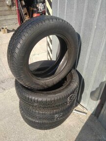 Predám 4ks letné pneu.195/65R16c Michelin dezen 6,7mm - 2