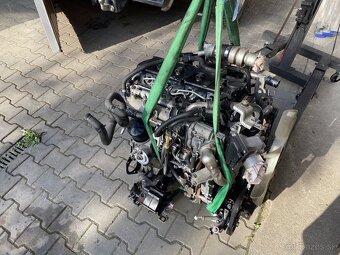 Motor Nissan Navara Pathfinder - 2