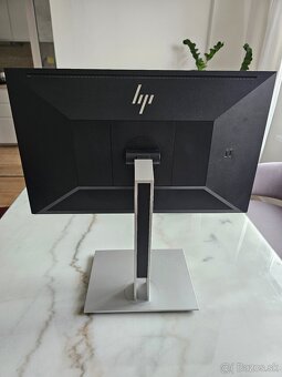 HP E24 G4 - 2