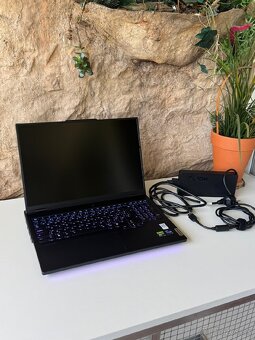 Lenovo Legion 7 Pro – RTX 4090 a i9-14900HX - 2