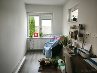 Priestranný 2,5-izbový byt v Kráľovom Brode s parkovaním a p - 2