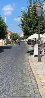 Na prenájom parkovacie státie v centre Trnavy-Halenárska uli - 2