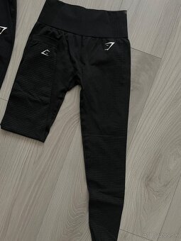 Športové oblečenie Gymshark/Nike vo výbornom stave - 2