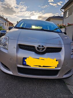 Predám Toyotu Auris 1,33 i - 2