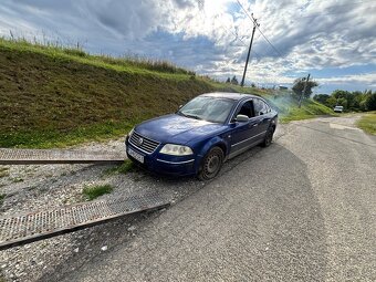 Volkswagen Passat 2.5 tdi a 1.9 tdi Rozpredam na náhradné - 2