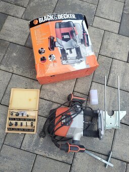 Horná fréza Black&Decker - 2