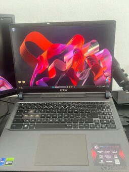 MSI Vector 16 HX A13VHG-458XCZ - 2
