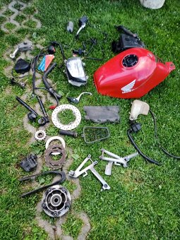 Honda CBR 600 F diely - 2