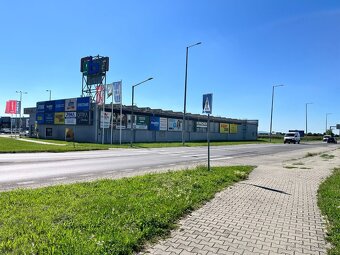 Prenajom pozemku - nakupna zona Tesco a RGB Javorina NM - 2