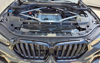 X6 r. 23 ako nova v zaruke do 2028 - 2