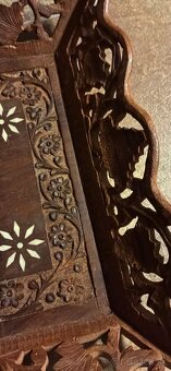 Starožitná drevená vyrezávaná misa s intarziou - 2