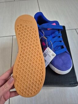 Adidas tenisky, nové - 2