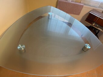 Jedalensky stol a stolicky - 2