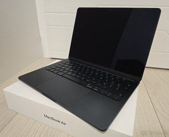 Apple MacBook Air 13,6" M3, 8C CPU/10C GPU/16GB/512GB - 2