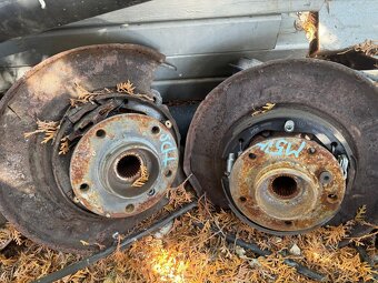 Zadné otoče bmw e39 - 2