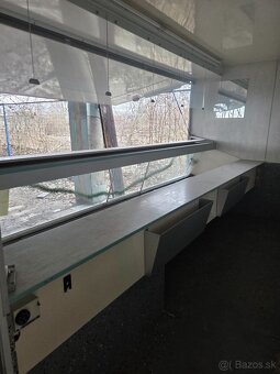 Chladiarensky prives na predaj mäsa - 2