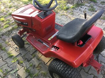 MURRAY 12HP - 2