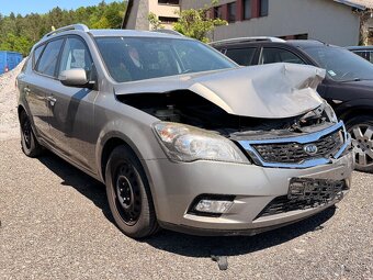 Kia Ceed Sportwagon 1.6 Crdi 6-manual - 2