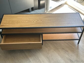TV stolík (predajňa JYSK) - 2