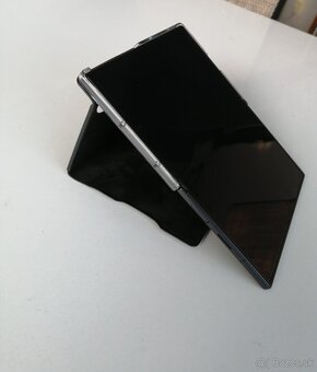 Samsung galaxy Fold 8 - 2