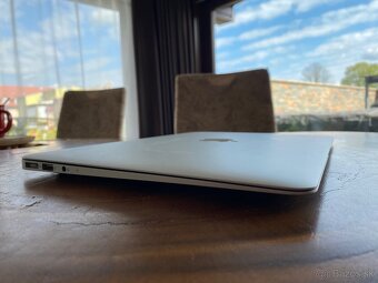 MacBook Air 13" i5 240GB SSD, 4GB ram - 2