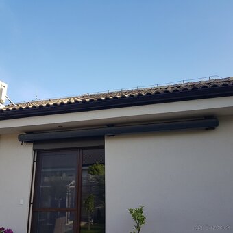 Predám elektrickú markízu s led ovládanim - 2