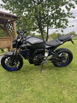 Yamaha MT 07 - 2